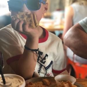 Meet your Posher, Casey